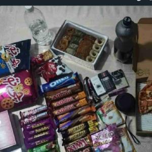 اینایی که تو رابطه از پارتنرشون توقع دارن برد میکنن نه ماهایی که هیچ توقعی نداریم اعصاب هم که برامون نمیمونه هیچ،و همچنان ادامه میدیم🙄🤦🏻‍♀️