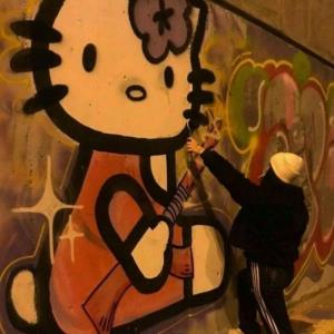 چیزی که آدم و زیبا میکنه ظاهر نیست.......
شخصیه✨️