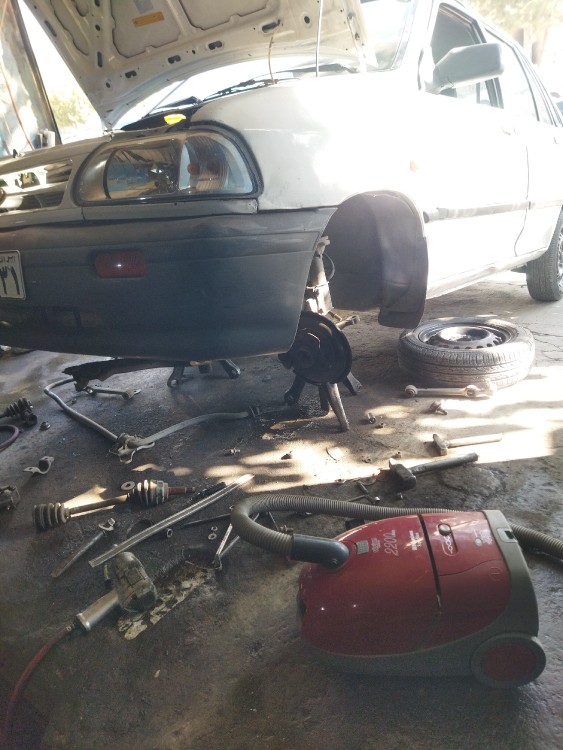 اول ماشین درست کنم یا جاروبرقی رو والا موندم کدوم درست کنم