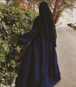 کسی هست بگوید من حاضرم ؟!  