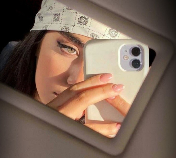 کپشن رو بخون👇🏻