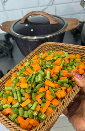 بوقت خوراک لوبیا سبز😃