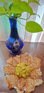 ناهاردیرهنگام دوپیازه🌹زبانت معمار است و حرفهایت خشت خام 