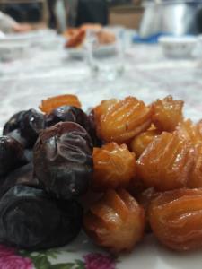 این هم زولی جون  شیرین و خوشمزه تو دل برو مثل خودم😂😂