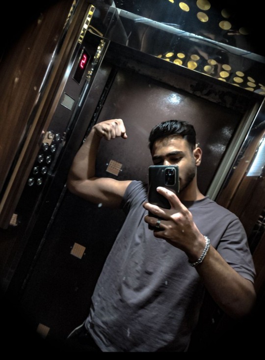 سلطان خودمم شیر خرمه ولی اینو میفهمن یکم دیر تر همه 