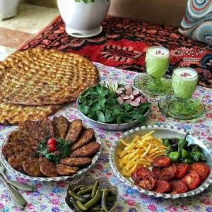 تنها جایی که می‌تونه تو سرویس دادن با هتل رقابت کنه خونه مادربزرگاس.
