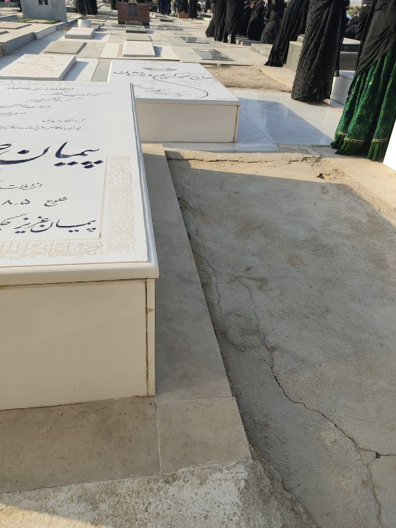 تا میتونید خوب باشید که بعد رفتنتون یه نام خوب از خودتون 