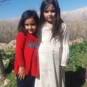 آنیا و آتنا 