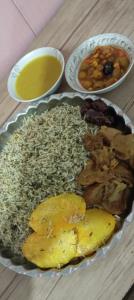 زیر برنجی خوشمزه مون نوش نگاهتون سفره هاتون رنگی تنتون سالم