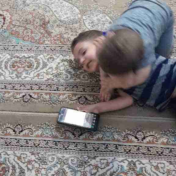 دعواسرگوشی 🤣🤣🤣