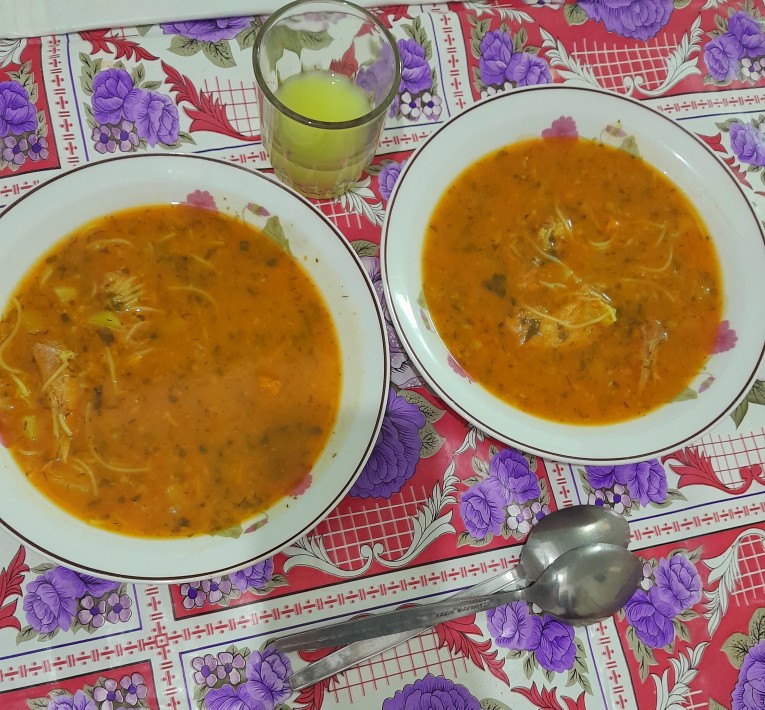 تواین‌هواسردفقط‌یه‌سوپ‌خوشمزه‌میچسبه‌بفرمایید😋❤️❤️