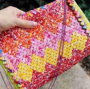 کیف دوخته شده با پوست شکلات