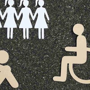 ✅۵ هزار معلول، صدها زن بی‌سرپرست؛ صدای بی‌پناهی در گچساران  


 
آمار تکان‌دهنده از ۵ هزار معلول و صدها زن بی‌سرپرست در گچساران نشان می‌دهد که بهزیستی با مأموریت‌های بی‌پایان، بدون همراهی کافی دستگاه‌ها، بار سنگین آسیب‌های اجتماعی را به دوش می‌کشد. این نشست بار دیگر ضرورت هم‌افزایی ادارات، شرکت نفت و خیران را یادآور شد.  
