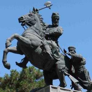 نادرشاه _ نمادی از اقتدار ایران سرفراز  است  .