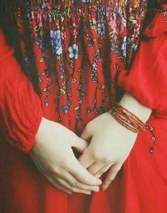 همیشه پای یک قرمز در میان است ....