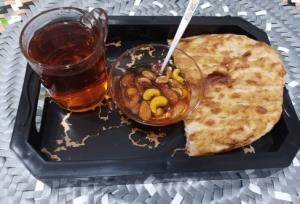 به چیزهای کوچک ایمان داشته باش،چراکه 