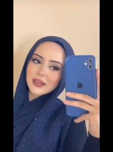 تو رو خدابه نظر شما خودم قشنگم یا گوشیم.دیونه شدم دیگه🤔