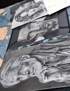 کلاغ به زیبایی طاووس نبود وبهش حسادت میکر...کپشن خوانده شود✔