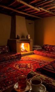 شبتون آروم دوستان خوب خبری 🙋❤️❤️😘😘😘😘🌹🌹🌹