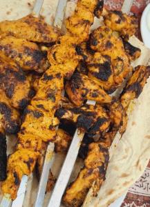 گفتم همسرجان♥️ تاجایی که امکانش هست،سهم منو بسوزونش🤞😅 