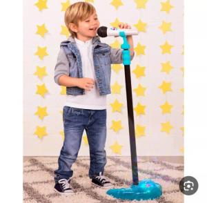 سلام دوستان صبحتون بخیر  امدمدم بترکونم 😂😂😂😂😂