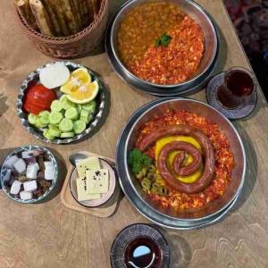              بسم الله الرحمن الرحیم 
            ‌سلام صبحتون بخیر باشه 
             🌼  🌼  🌼  🌼  🌼  🌼
امروز شنبه ۸ آذر ۱۴۰۴ هجری خورشیدی ،
۸ جمادی الثانی ۱۴۴۷ هجری قمری و
۲۹ نوامبر ۲۰۲۵میلادی خوش آمدید.
            🍃🌸🍃🌸🍃🌸🍃