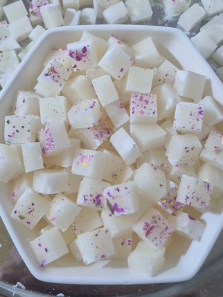 همین الان از تنور دراومده داغ داغ😋