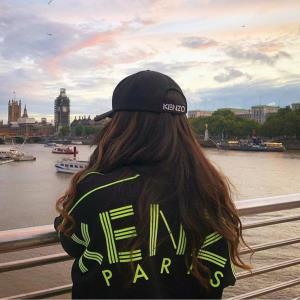 قدر اونایی که بخاطرتون صبر میکنن رو بدونید،
