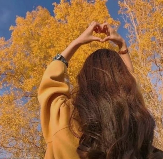 بیم فرو ریختن ست بی تو هر لحظه مرا 🍁🍂🍁