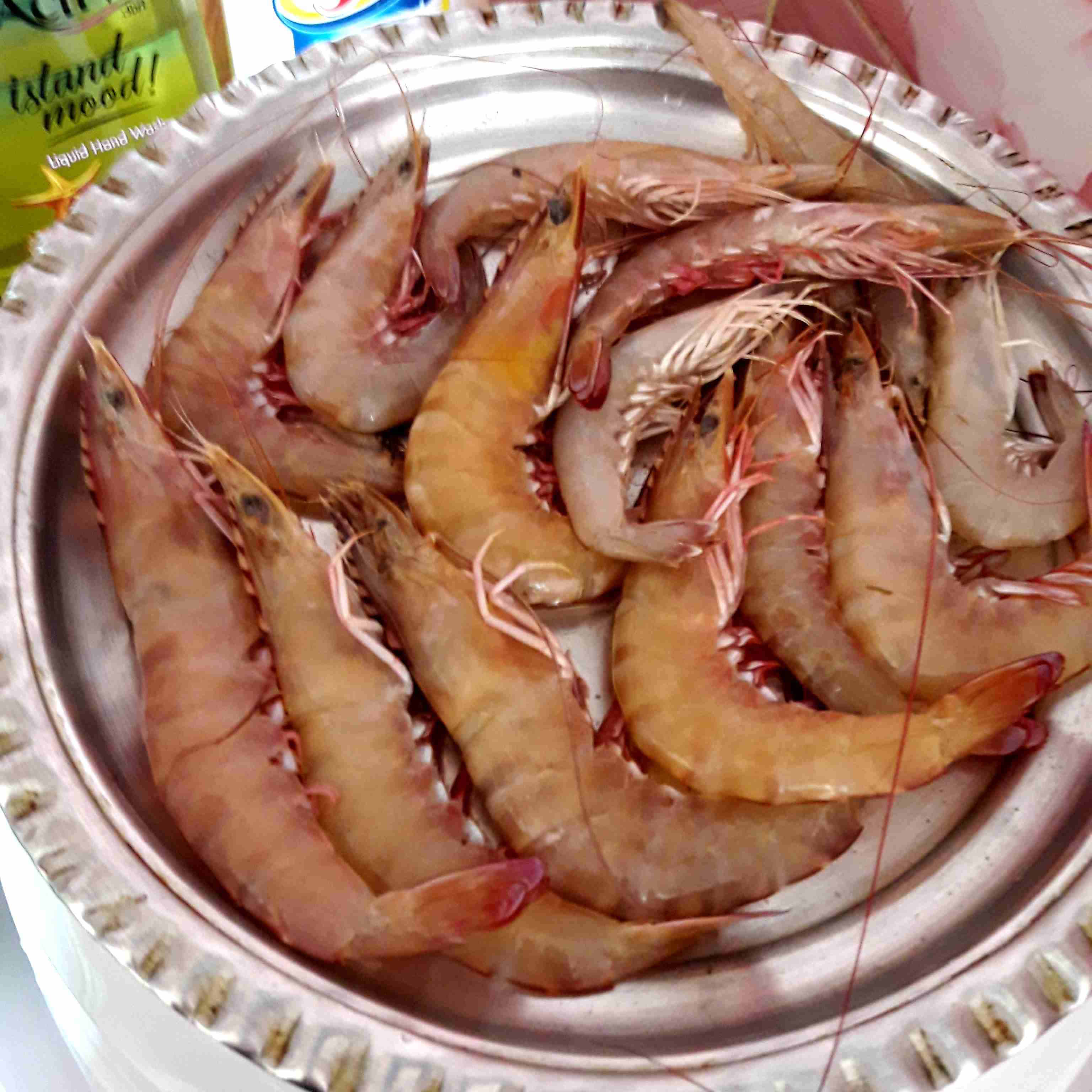 پوست وسر گرفتہ میشہ من تو مواد میخوابونم بعد تنوری میشہ ولی سرخ شدش یا سوخاریش یہ چیز دیگس