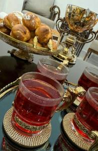 وقتی آبجیم داره میاد غیبت کنیم😃🌟