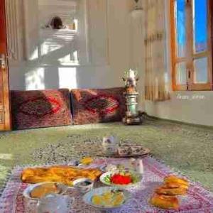 سلام خوبی صبحانه نوش جان انشالله همیشه سلامت باشی انشالله 