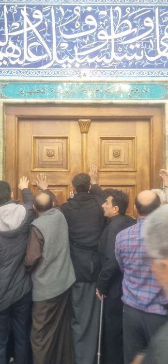 تک رفیقم یا عباس وفات مادرت را به شما حضرت حسنین تسلیت میگم