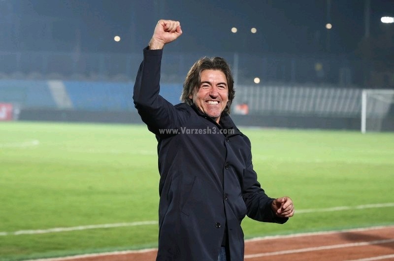 همه میگن دربی رو داور عادلانه قضاوت کنه استقلال برندست💙💙💙