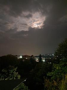 آسمان روستای من هم اکنون در قاب زیبا برای شما💚🌷💚