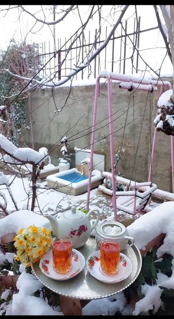 حسی بهتر از این هست  ؟؟🥰🥰