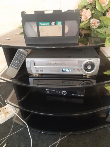 کیا هنوز از اینا تو خونه دارن ؟😂😂😂