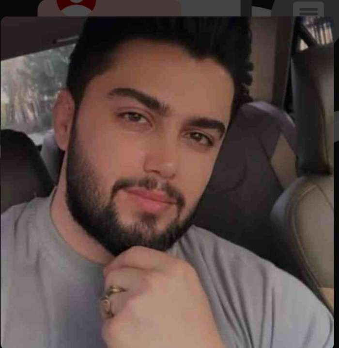 اکبر پسر خوب با ادب مهربون خوشتیپ 💙♥️💙♥️💙🙋