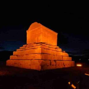 لطفا آنقدر پازل نزارید باباااااااا🙄🙄🙄🙄