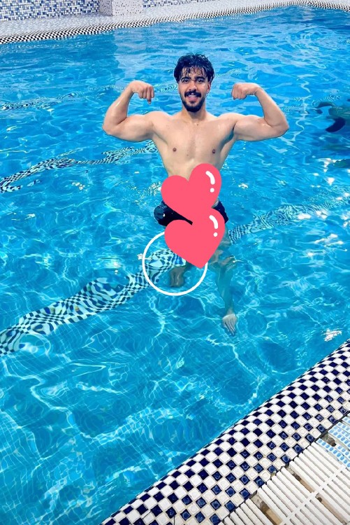 ب وقت استخر