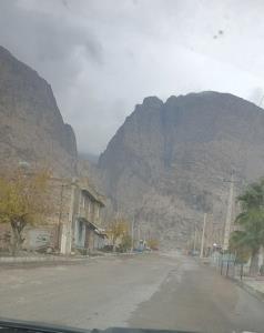 هوای بارانی بریم کوه نوردی