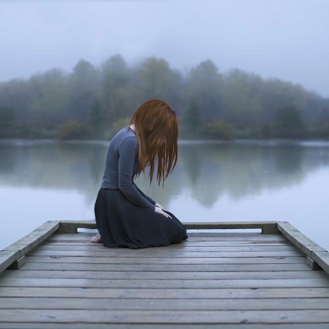 ای روزگار دل شکن
هردم مرا سنگی مزن...!!!

