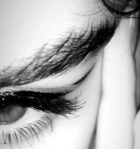 امیدوارم تا عمر داریددورباشیداز...چشم های تنگ .زبان های تلخ