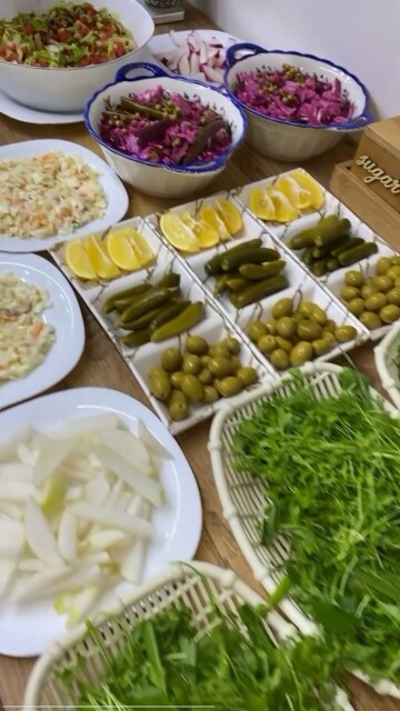 بوقتِ ناهار با ۲۰ نفر😃