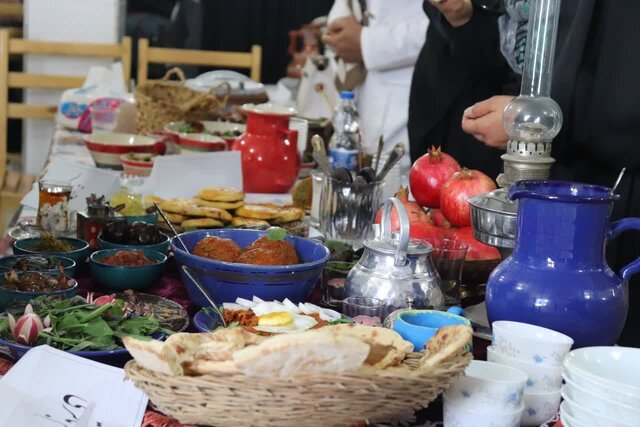 جهاد دانشگاهی ساوه میزبان جشنواره غذاهای سنتی در هفته فرهنگی
