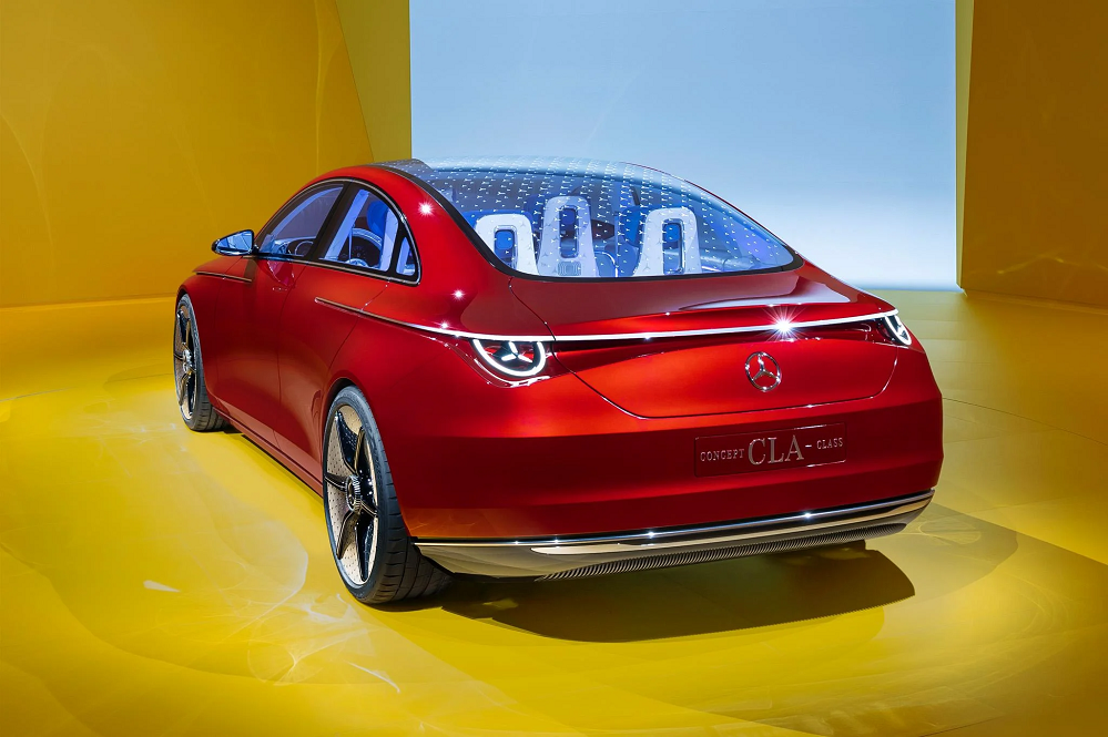 خودروی آینده‌نگرانه مرسدس بنز در نمایشگاه CES به‌نمایش درآمد