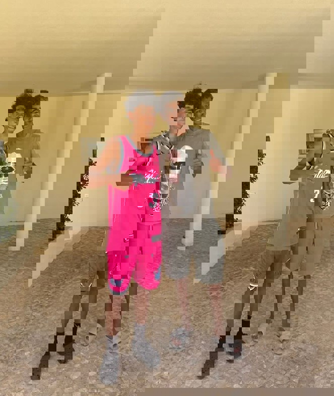 آریا جوان