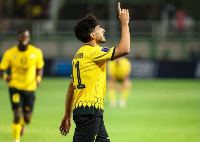آریا جوان