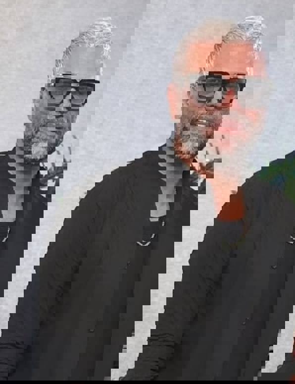 آریا بانو