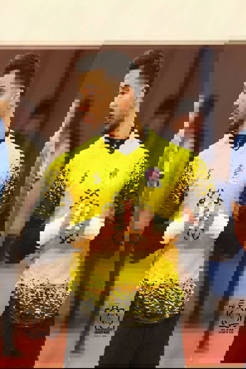 آریا جوان